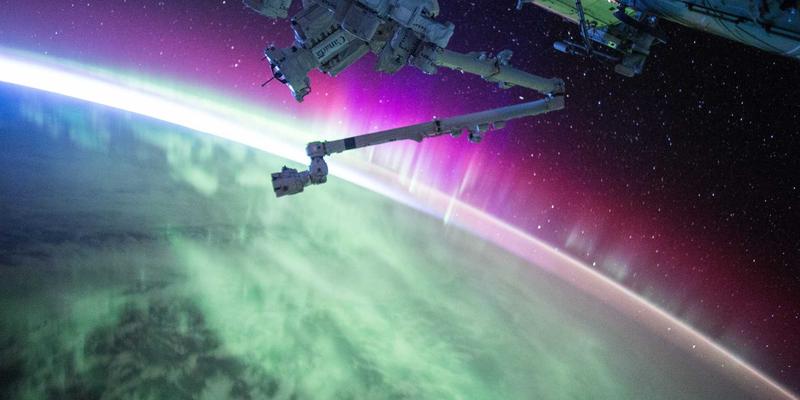 DXBB222直播推流进阶指南：OBS多场景切换、虚拟绿幕与AI降噪麦克风协同工作流全解析