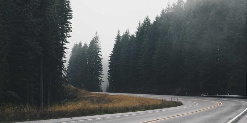 从游戏评测到AI训练：DXBB222综合娱乐平台用户如何跨越本地部署大语言模型的硬件门槛